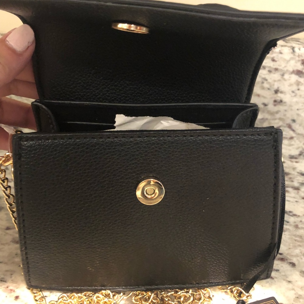 NWT MINI VEGAN DELUXITY  HAND OR CROSSBODY PURSE - Picture 3 of 14